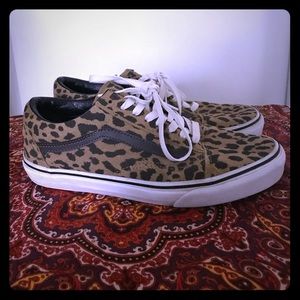Leopard print Vans